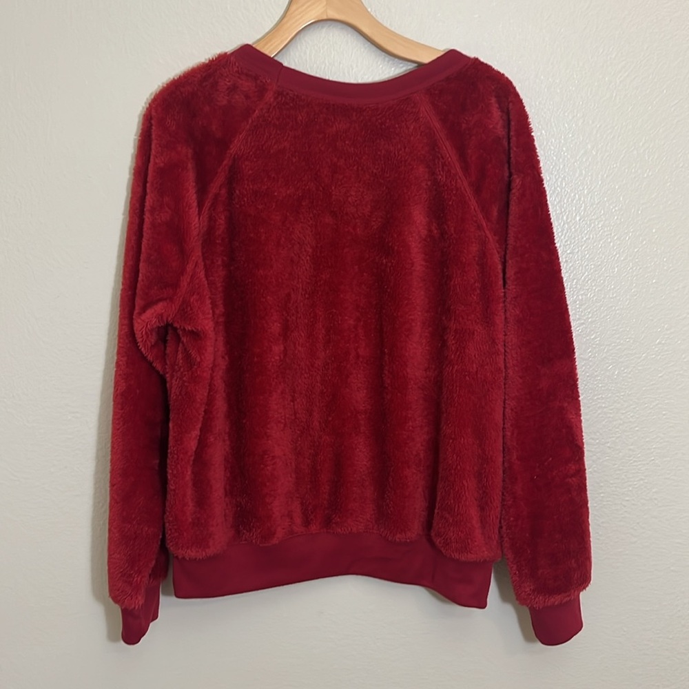 Coca Cola Red Crew Neck Sweatshirt Sequin Polar Bear Design - Picture 6 of 7